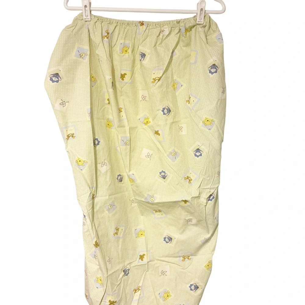 Vintage Disney Baby‎ Winnie-the-Pooh & Friends Yellow Crib/Toddler Fitted Sheet